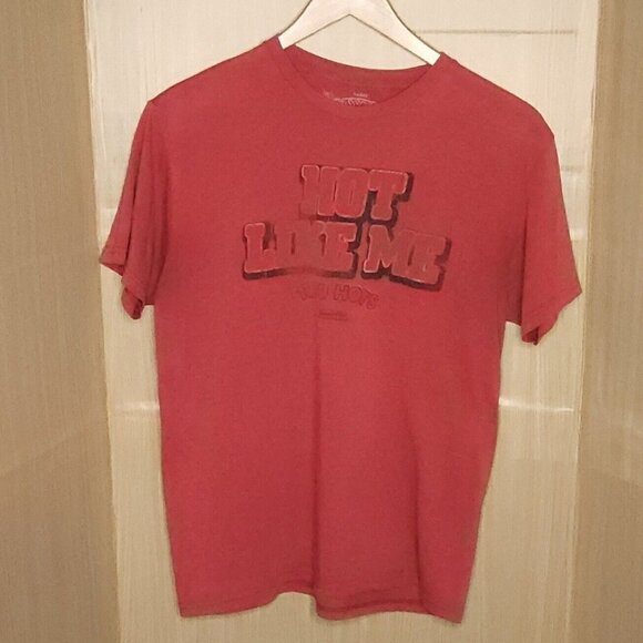 Red Hots Mens Faded Look Red Short Sleeve Shirt Large - Picture 1 of 4